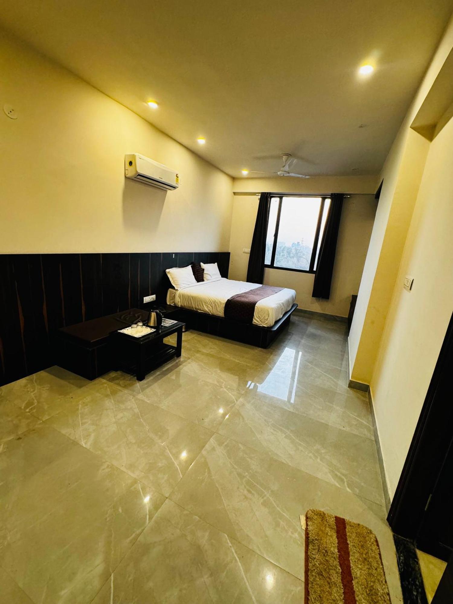 Hotel Karma Jaipur Bagian luar foto
